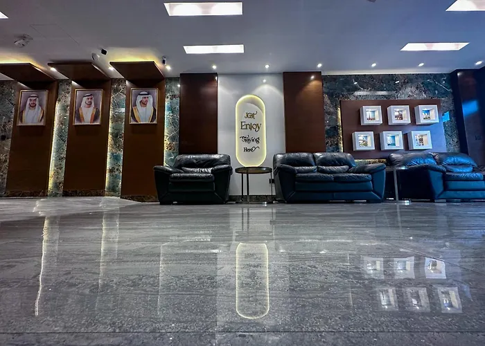 Gold Sky Avenue Hotel